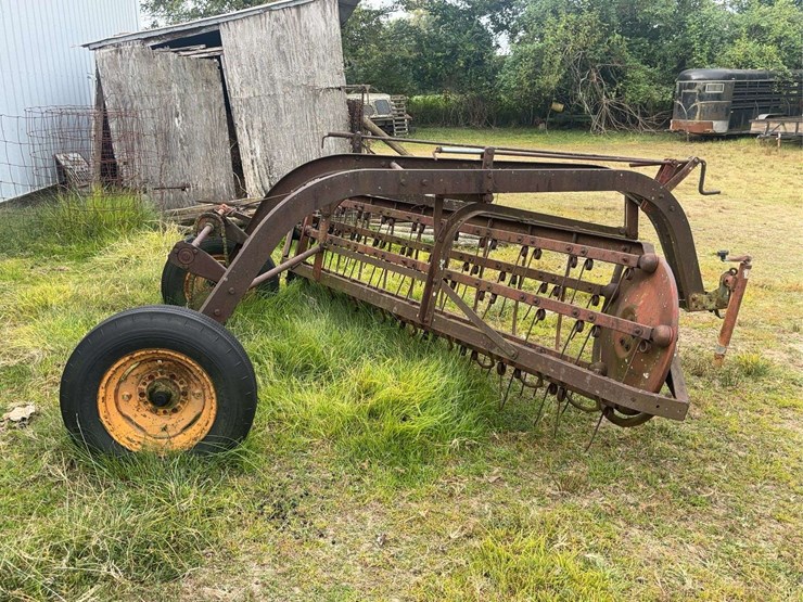 minneapolis-moline-side-delivery-hay-rake-image-6
