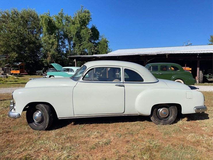 1952-chevrolet-deluxe-image-2