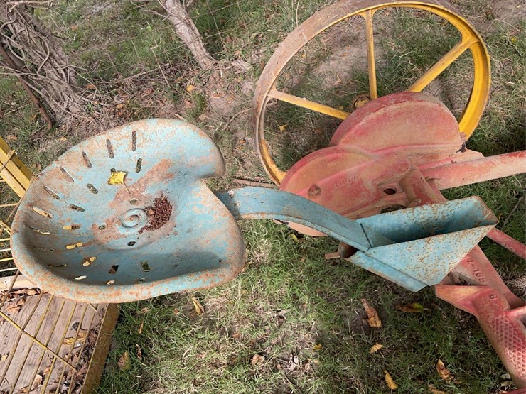 oliver-horse-drawn-sickle-mower-image-18
