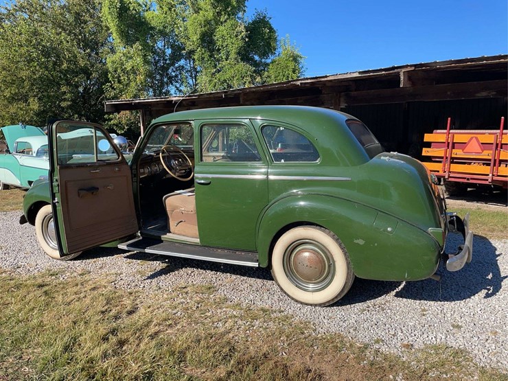 1940-buick-eight-special-image-35