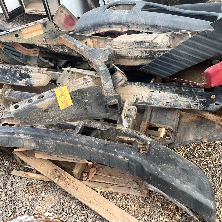 #1140 • Bumpers and Tow Hitches (Offsite in La Union, NM)