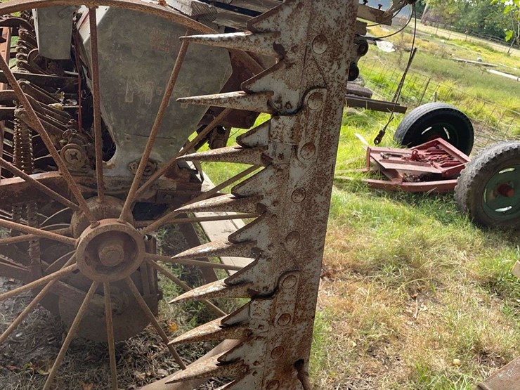 oliver-horse-drawn-sickle-mower-image-28