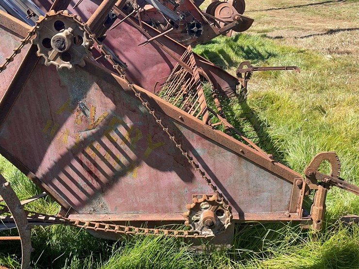 avery-hayhawk-hay-loader-image-14