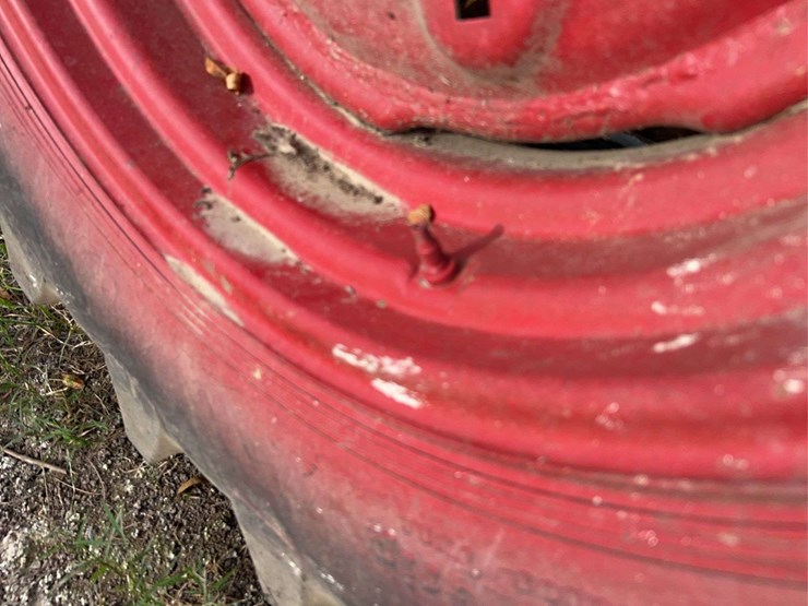 (2)-rear-tires-and-rims-image-6