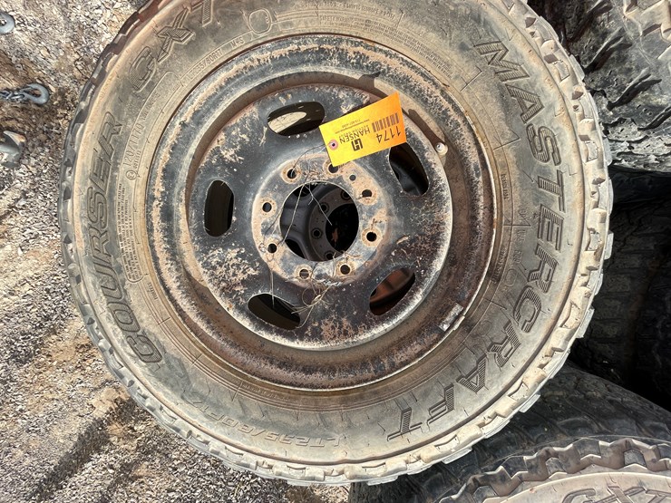 #1174-•-tires-(located-in-la-union,-nm)-image-4