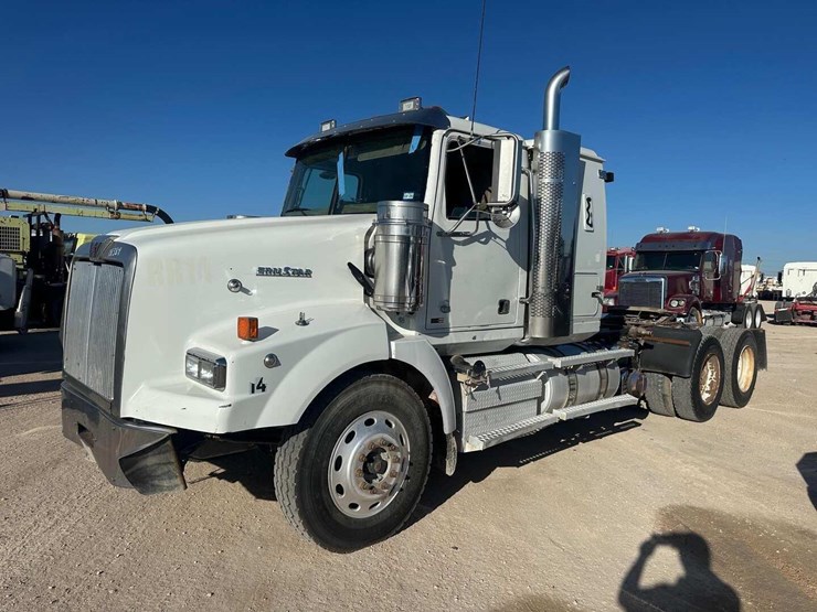 2011-western-star-4900-image-1