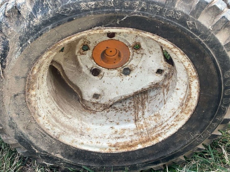 minneapolis-moline-110-hydro-image-28