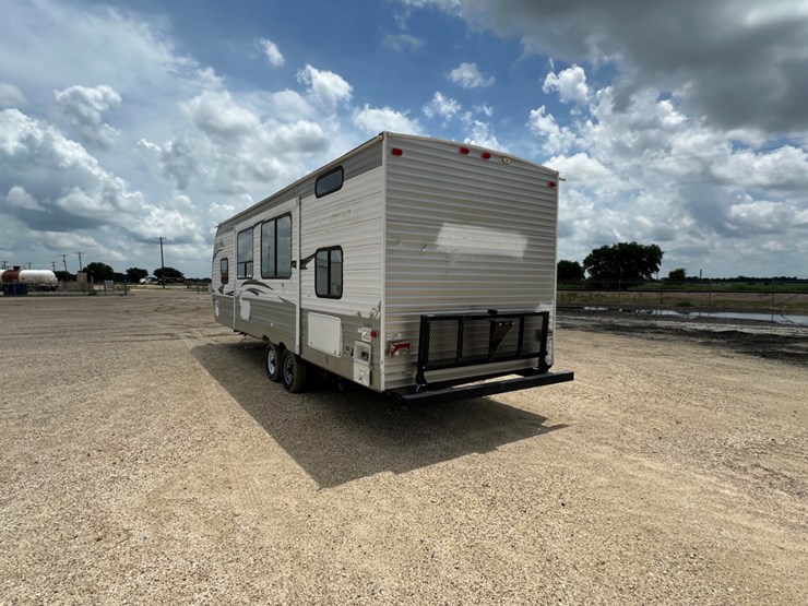 forrest-river-cherokee-camper-image-7