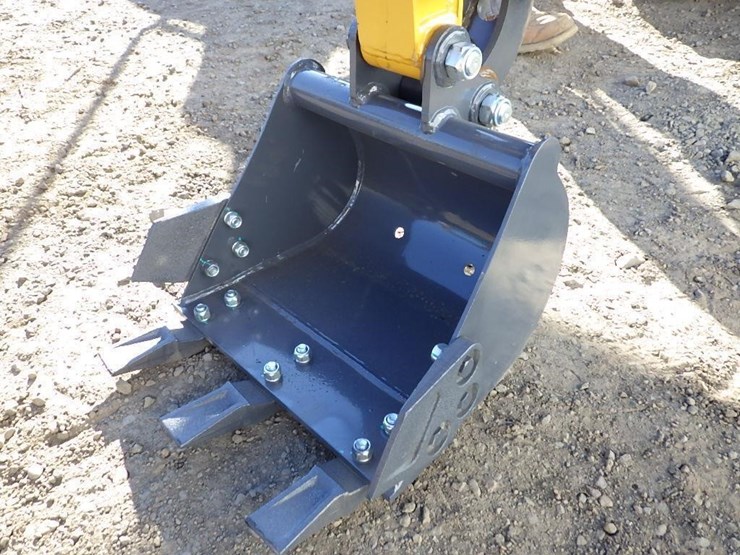 2025-cfg-qk18r-hydraulic-excavator-image-14