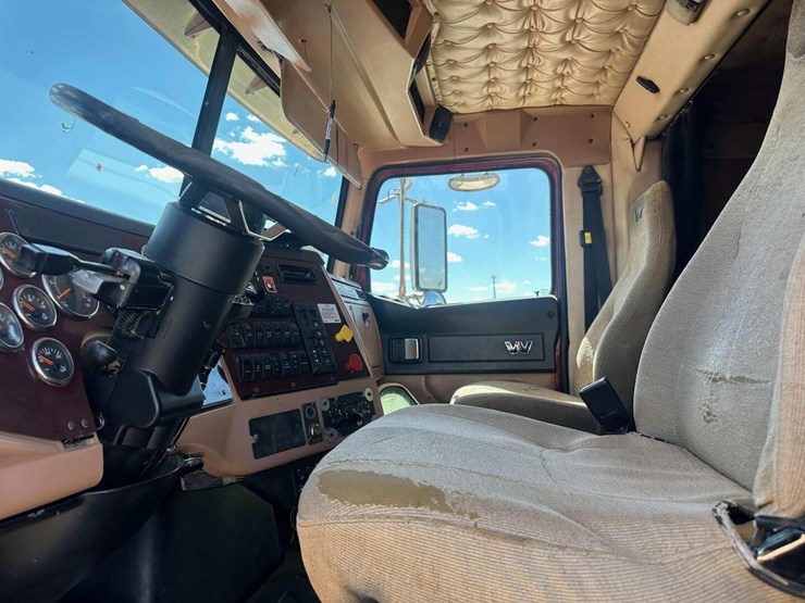 2015-western-star-4900-image-7