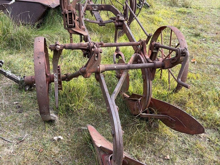 2-bottom-plow-image-5