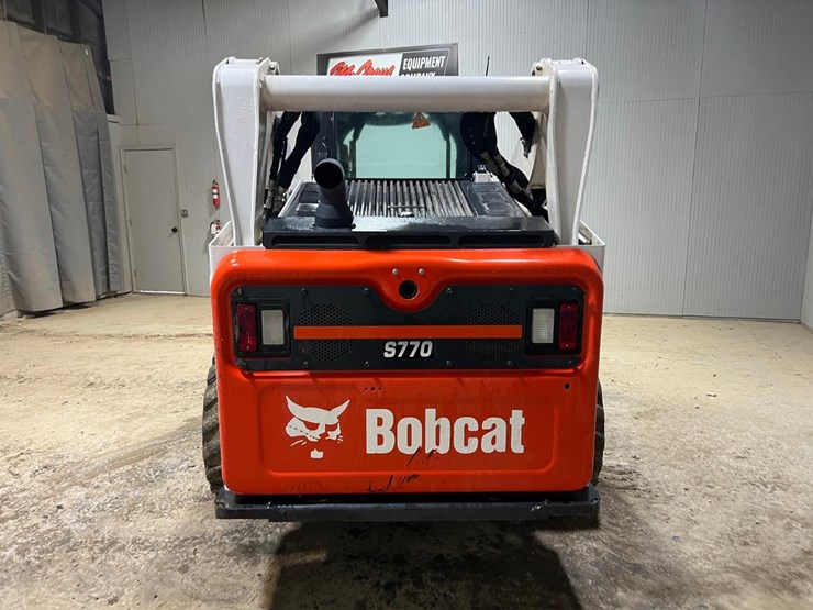 2022-bobcat-s770-image-4