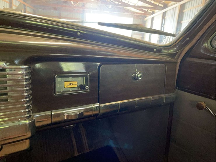 1949-dodge-coronet-image-52