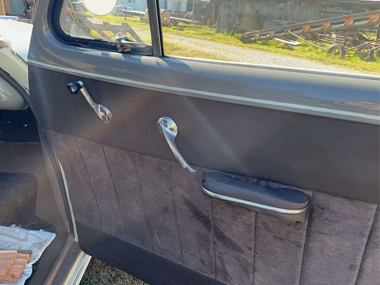 1952-chevrolet-deluxe-image-49