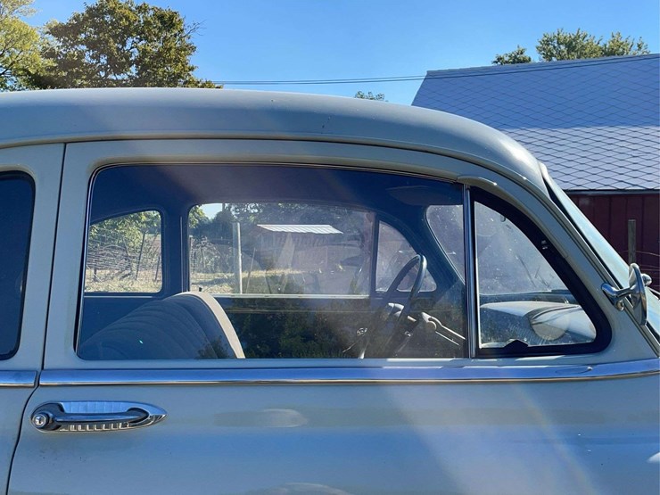 1952-chevrolet-deluxe-image-15