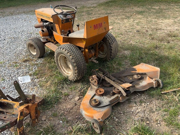 minneapolis-moline-110-hydro-image-3