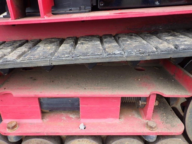 toro-skid-steer-tracked-loader-image-27