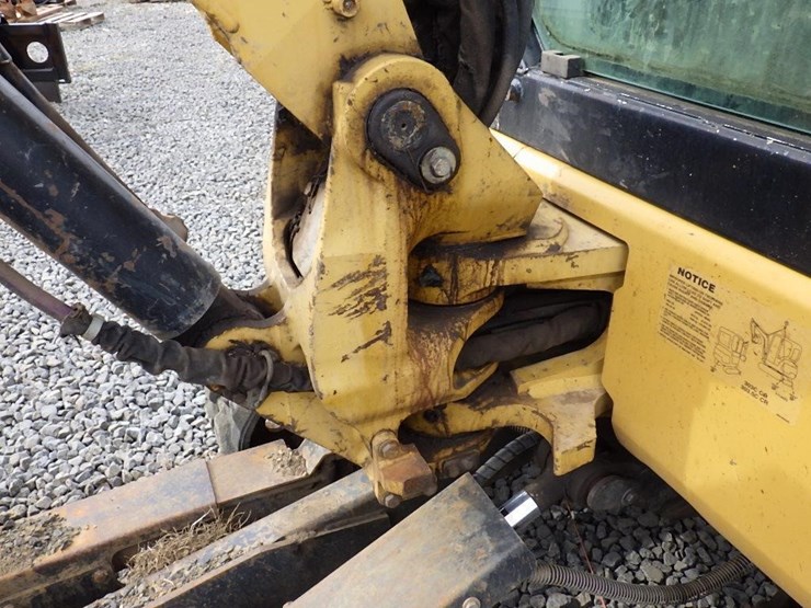 2010-caterpillar-303c-cr-image-12