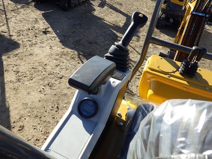 2025-cfg-mx12rx-hydraulic-excavator-image-22