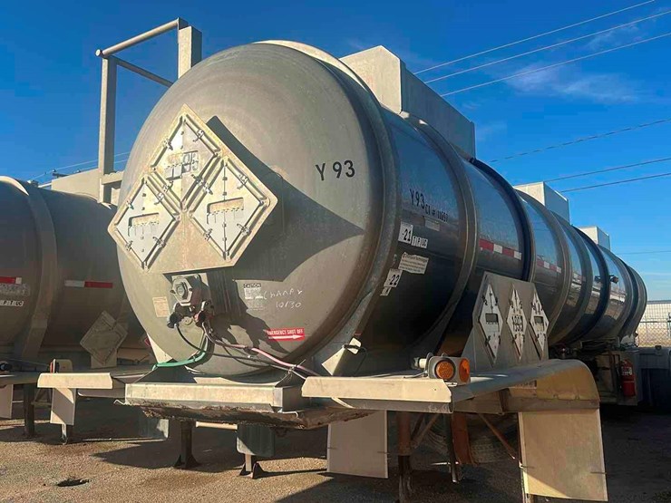 2002-polar-tank-image-1