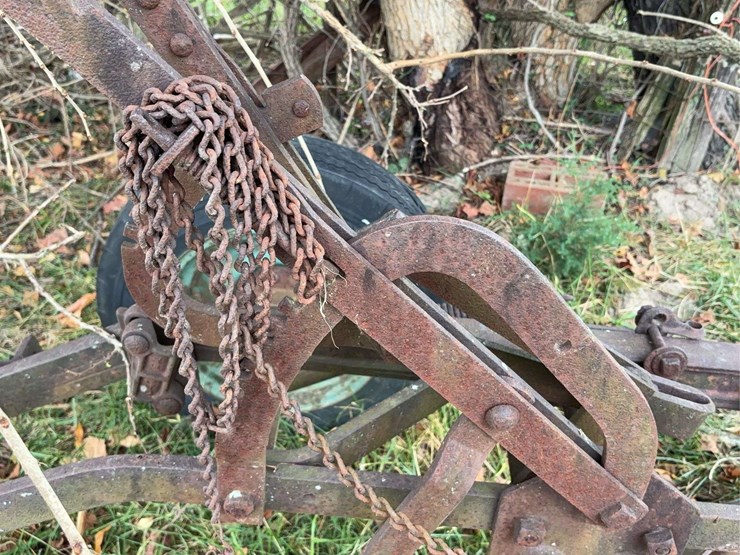 1-bottom-plow-image-16