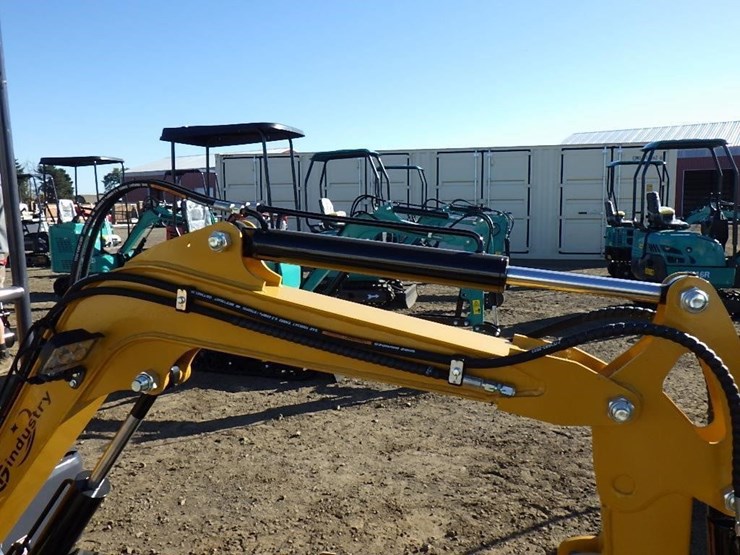 2025-cfg-mx20r-hydraulic-excavator-image-12