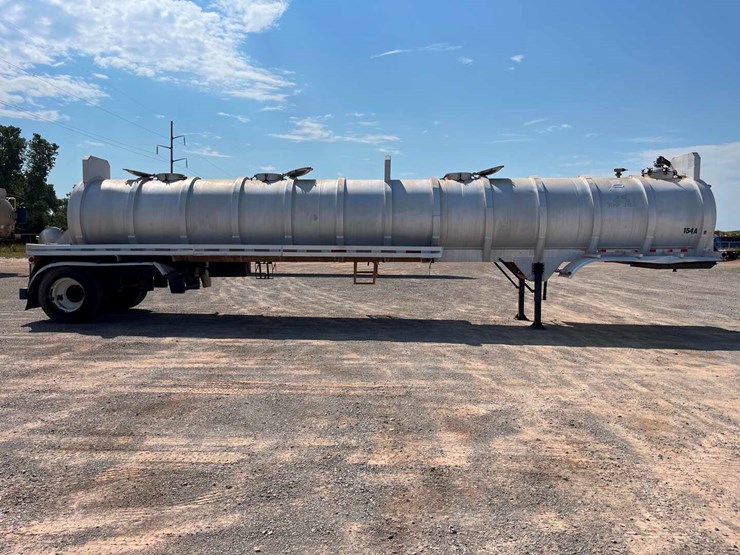 2004-dragon-150-bbl-aluminum-vacuum-trailer-image-3