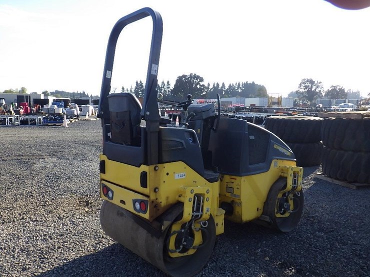 bomag-bw120sl-tandem-smooth-drum-roller-image-5