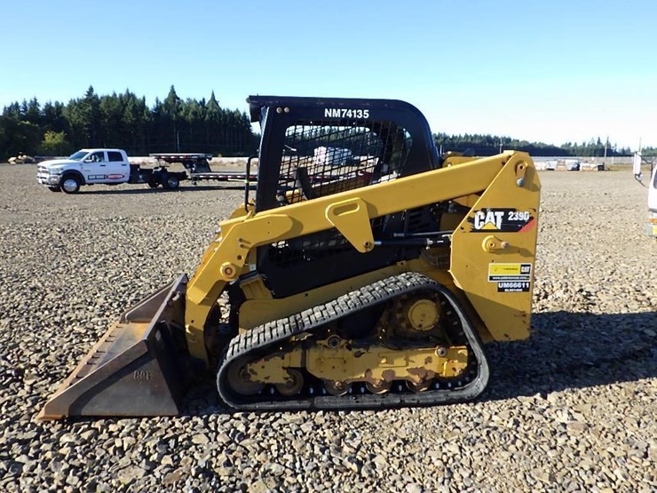 2017-caterpillar-239d-image-6