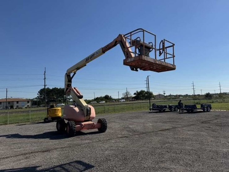 2000-jlg-600aj-image-2