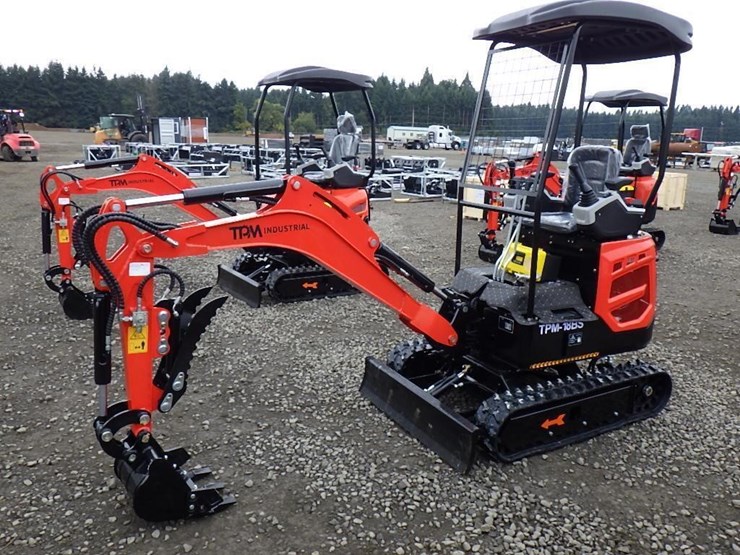 2025-tpm-18bs-hydraulic-excavator-image-1