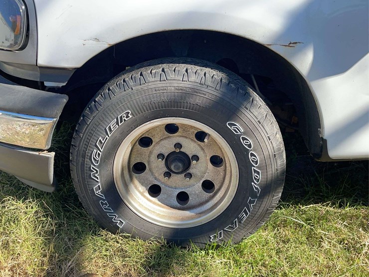 2002-ford-f150-image-15