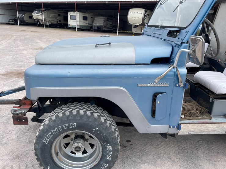 1965-nissan-patrol-image-11