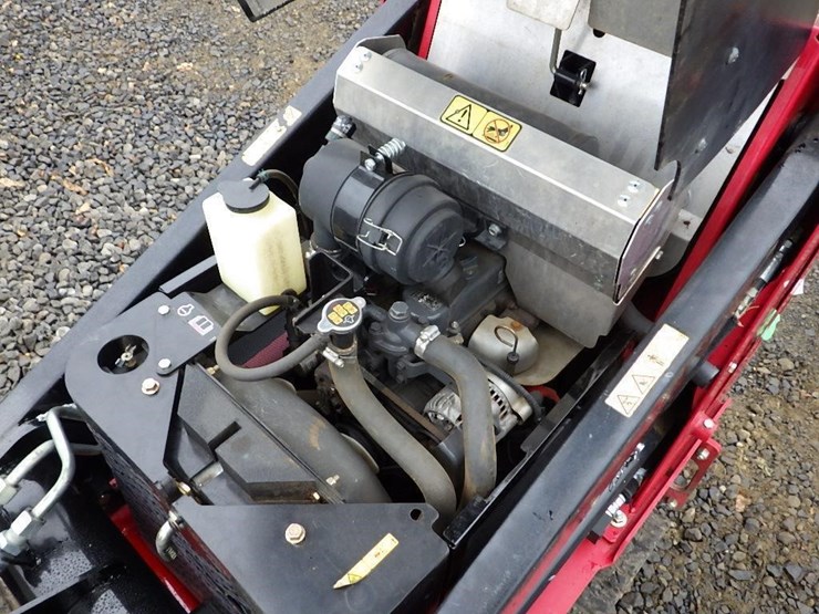 toro-skid-steer-tracked-loader-image-22