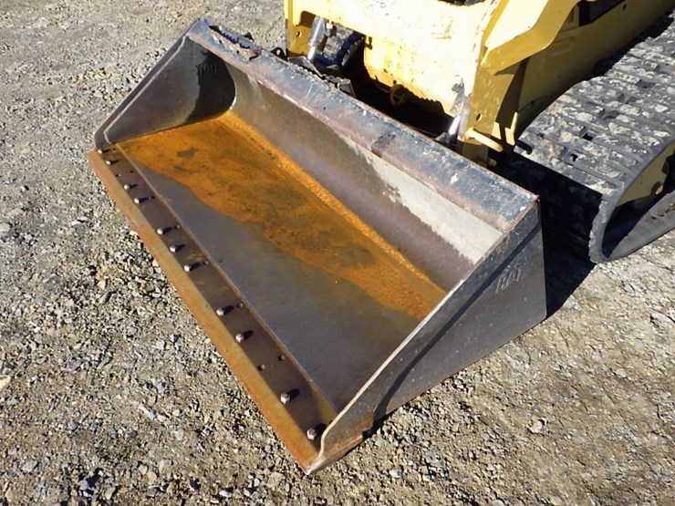 2019-caterpillar-239d3-image-7