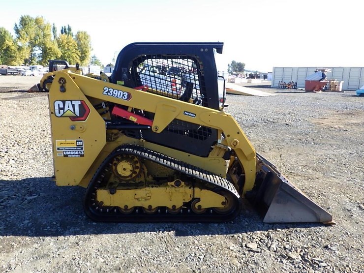 2019-caterpillar-239d3-image-3