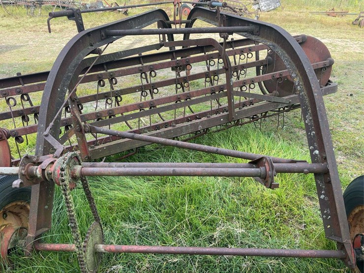 minneapolis-moline-side-delivery-hay-rake-image-20