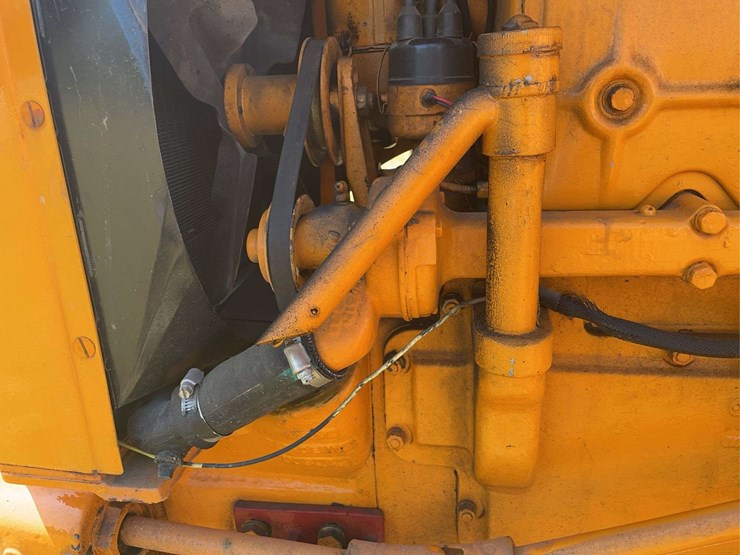 minneapolis-moline-ztu-image-23