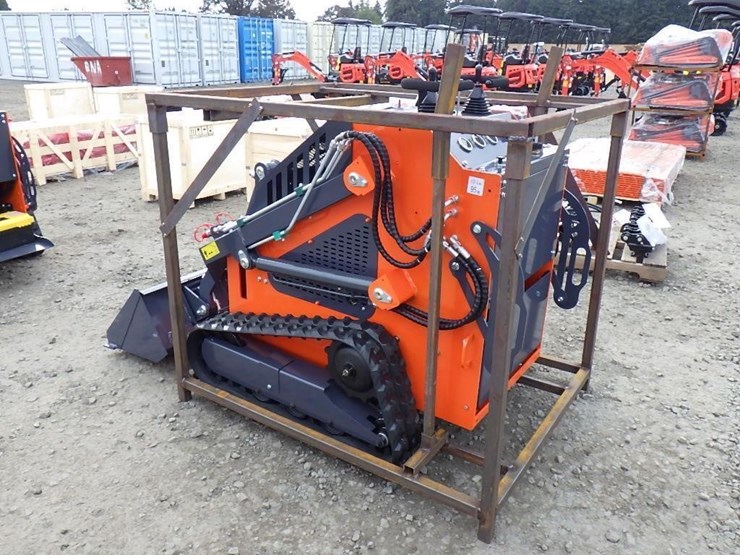 2025-tpm-t460-skid-steer-tracked-loader-image-2