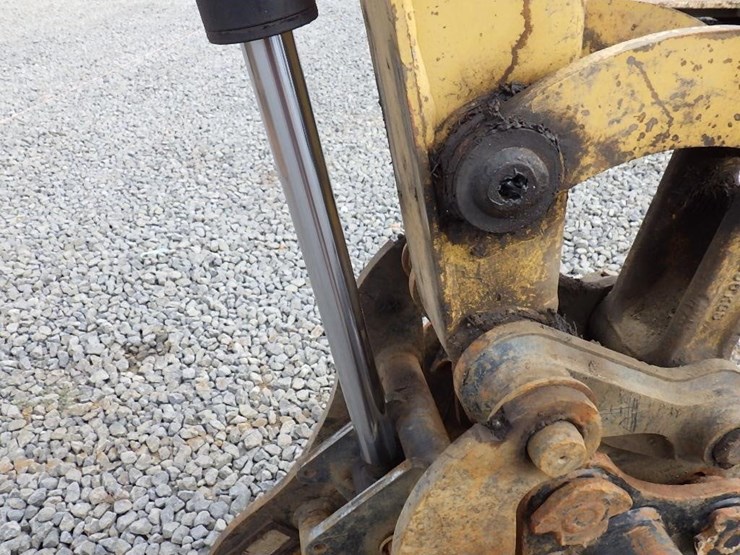 2010-caterpillar-303c-cr-image-20