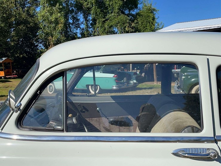 1952-chevrolet-deluxe-image-11