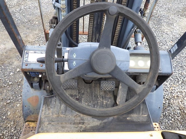doosan-g25e-forklift-image-22