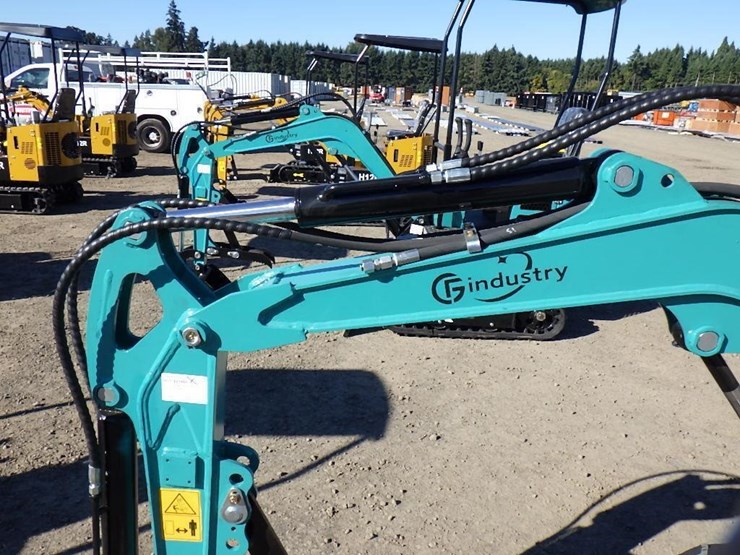 2025-cfg-qh12r-hydraulic-excavator-image-7