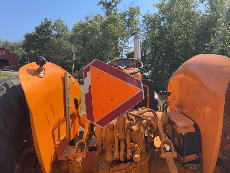 minneapolis-moline-445-image-57