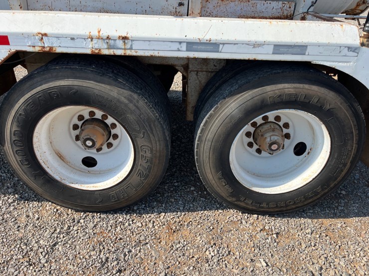 2012-gallegos-130-bbl-steel-vacuum-trailer-image-8