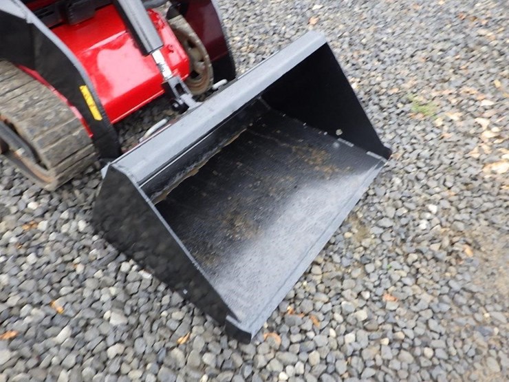 toro-skid-steer-tracked-loader-image-8