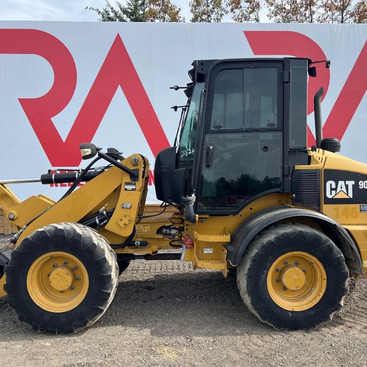 2018 CATERPILLAR 908M