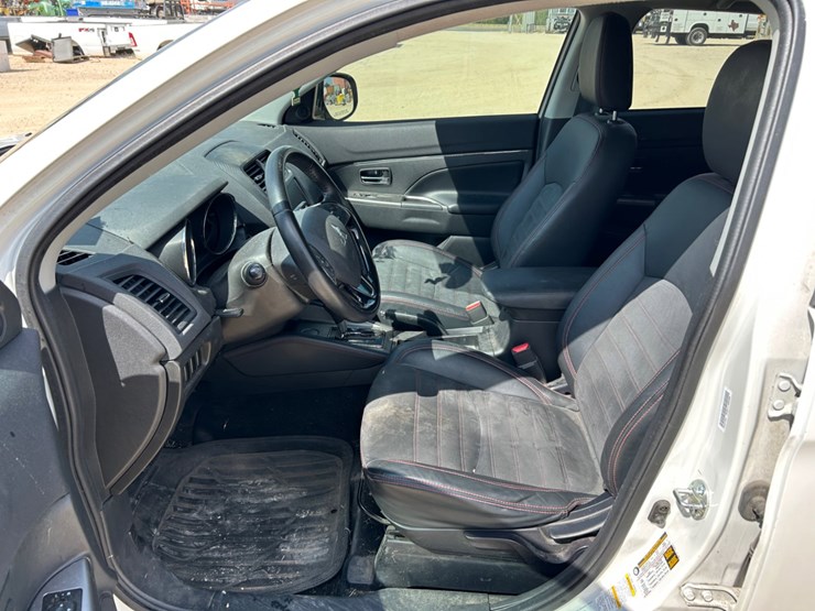 2018-mitsubishi-outlander-image-7