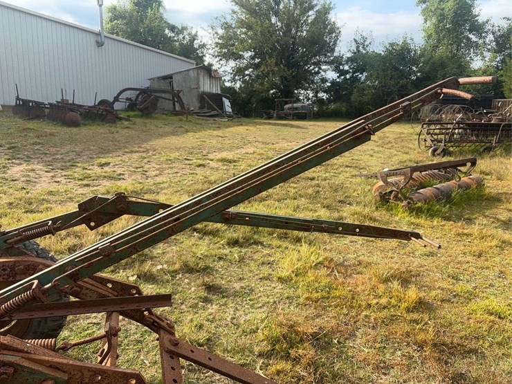 case-centennial-2-bottom-plow-image-30