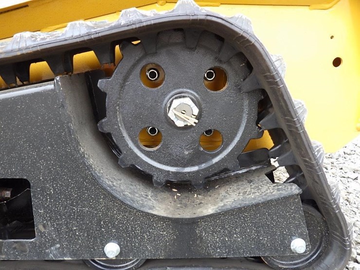 2025-agt-mx-mrt14-skid-steer-tracked-loader-image-13